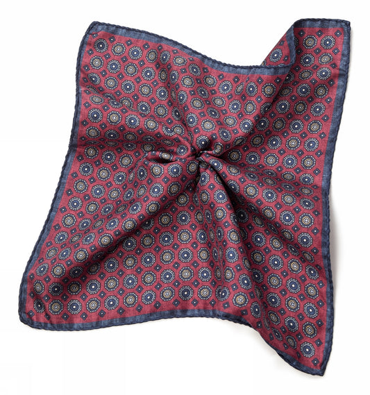 Pynteklud, Rød med prikker