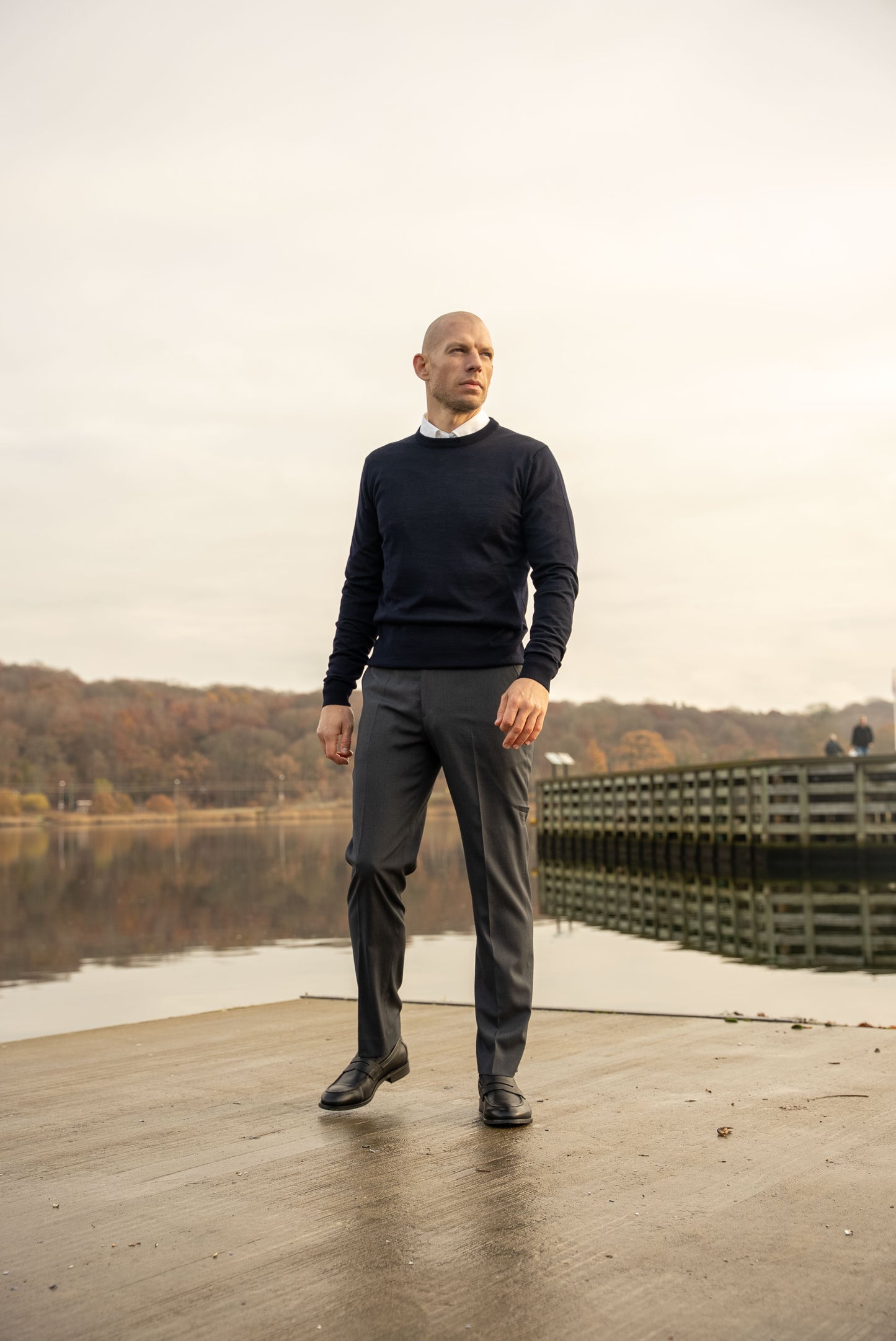 Marineblå striktrøje